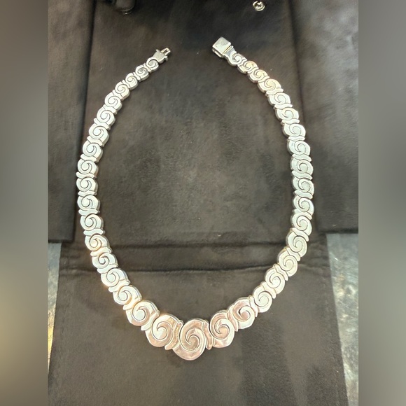 Sterling Silver 925 substantial statement necklace